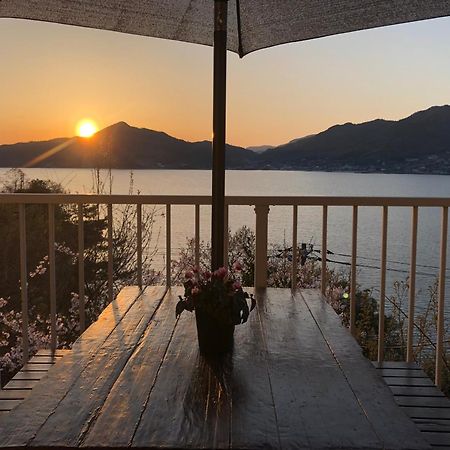 Sen Guesthouse 쇼도시마 외부 사진